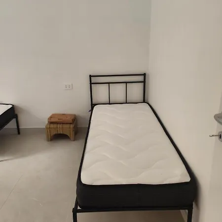 Confortevole Con Un'ampia Da Letto Appartement